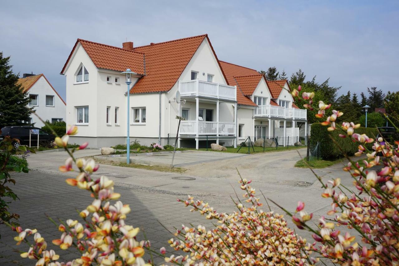Ferienwohnungen Ruegen Findling Бреге Екстериор снимка